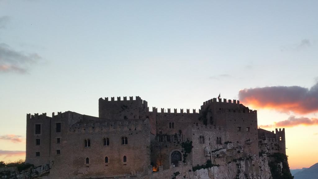 Casa Vacanze Caccamo Santa Lucia Villa ภายนอก รูปภาพ